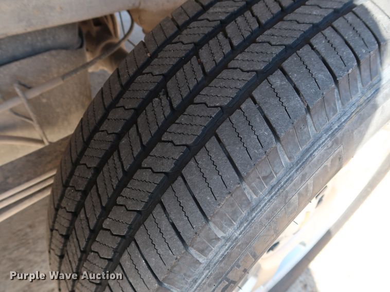 image for item GE9009 2011 Chevrolet Silverado 1500 Crew Cab pickup truck