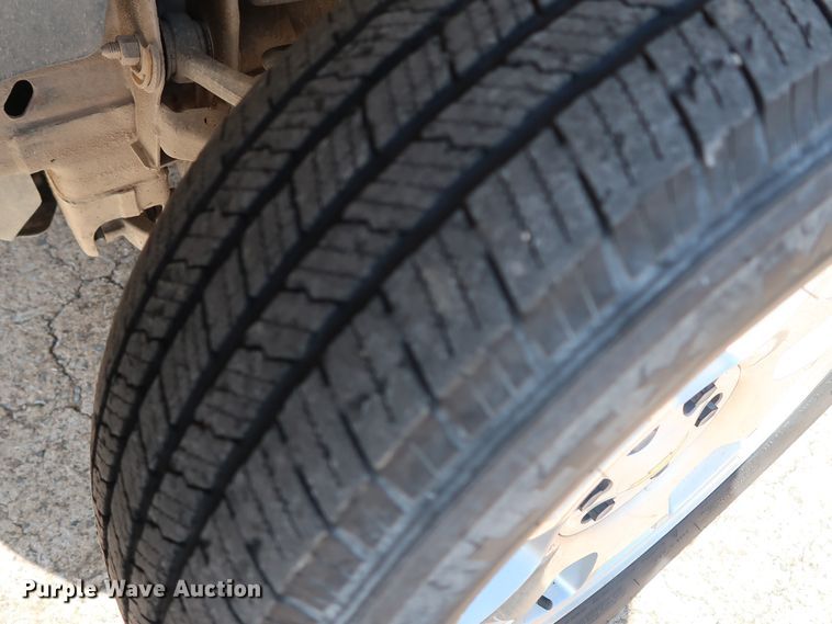 image for item GE9009 2011 Chevrolet Silverado 1500 Crew Cab pickup truck