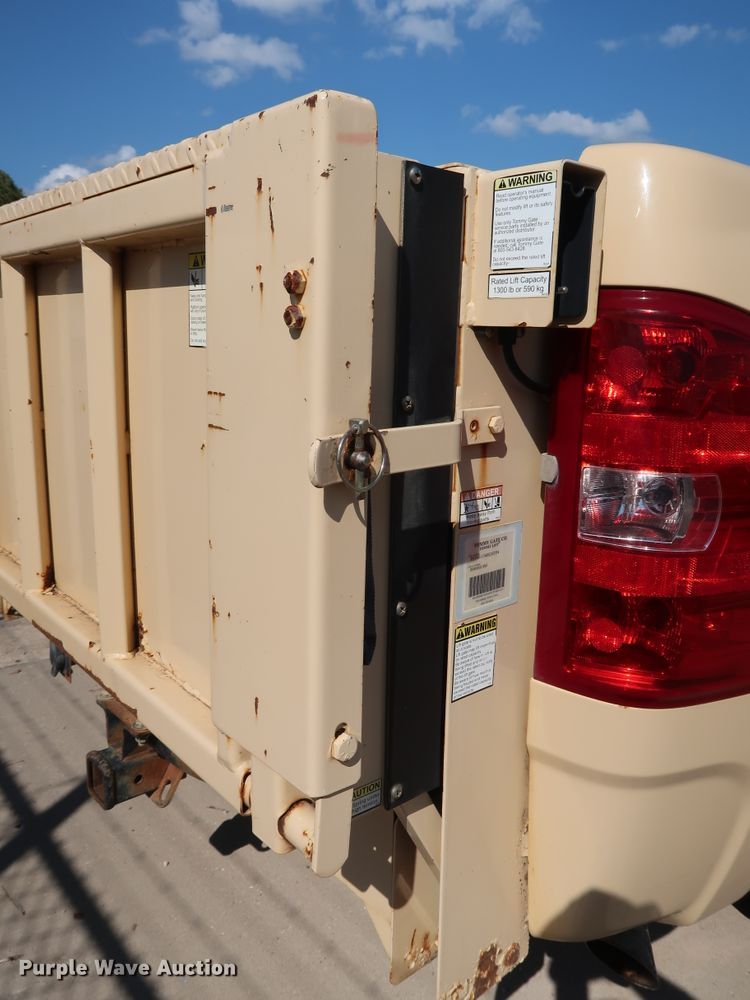 image for item GE9010 2010 Chevrolet Silverado 2500HD pickup truck