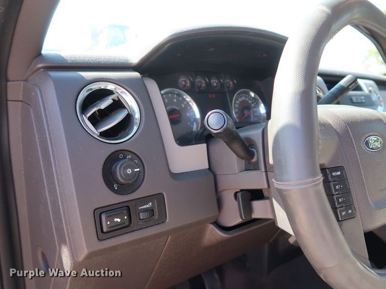 image for item GE9011 2009 Ford F150 XLT SuperCrew pickup truck