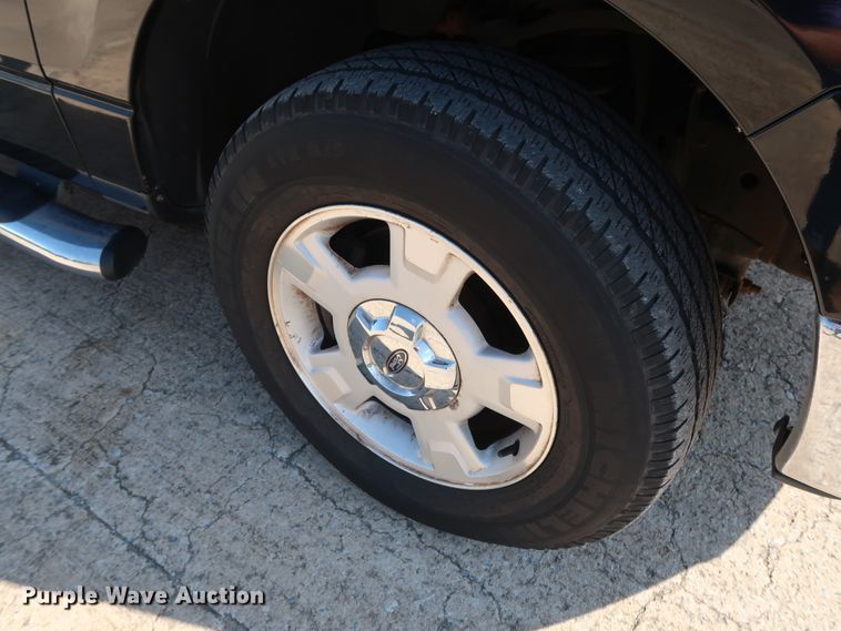 image for item GE9011 2009 Ford F150 XLT SuperCrew pickup truck