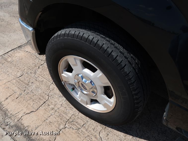 image for item GE9011 2009 Ford F150 XLT SuperCrew pickup truck