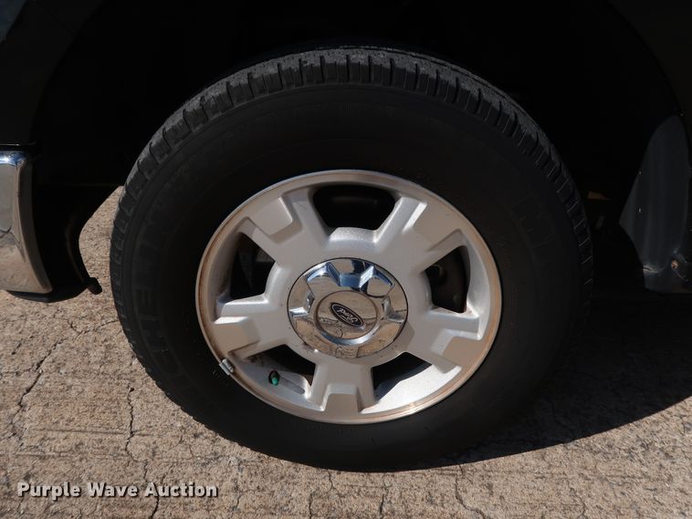 image for item GE9011 2009 Ford F150 XLT SuperCrew pickup truck