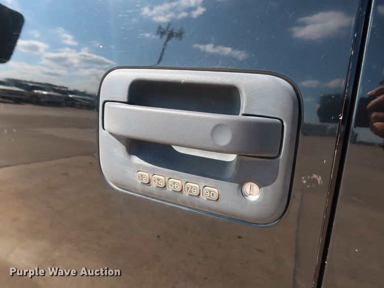 image for item GE9011 2009 Ford F150 XLT SuperCrew pickup truck