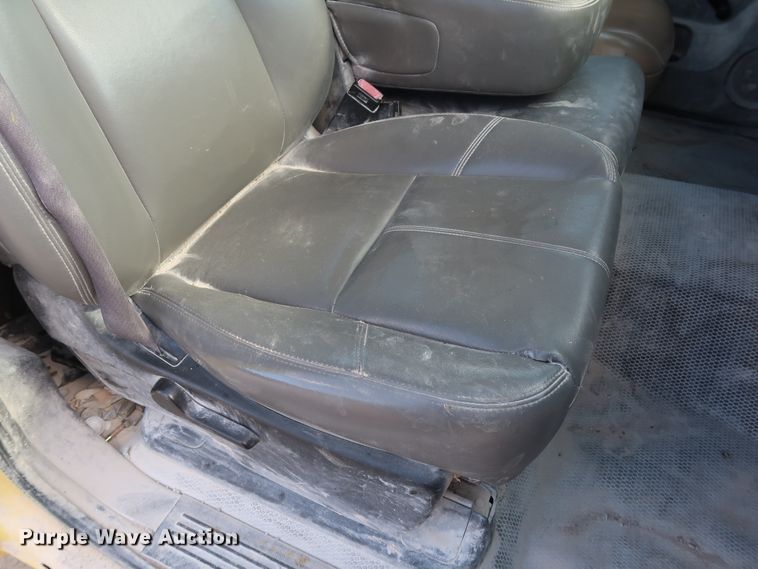 image for item GE9012 2010 Chevrolet Silverado 2500 pickup truck