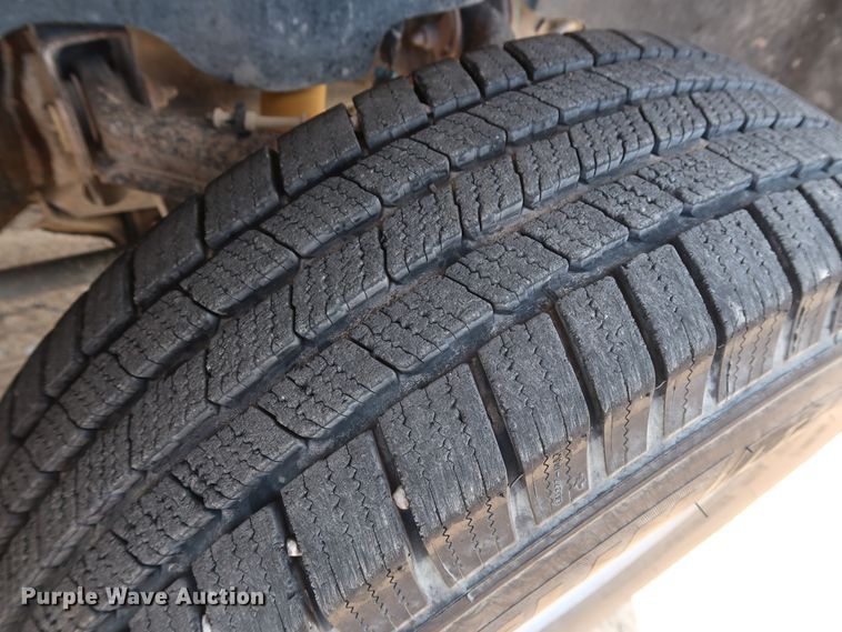 image for item GE9012 2010 Chevrolet Silverado 2500 pickup truck