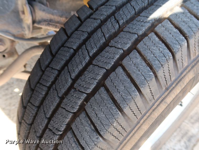 image for item GE9012 2010 Chevrolet Silverado 2500 pickup truck