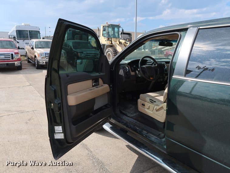 image for item GE9013 2013 Ford F150 XLT SuperCrew pickup truck