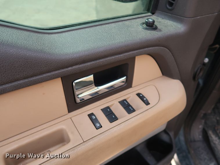 image for item GE9013 2013 Ford F150 XLT SuperCrew pickup truck