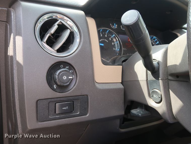 image for item GE9013 2013 Ford F150 XLT SuperCrew pickup truck