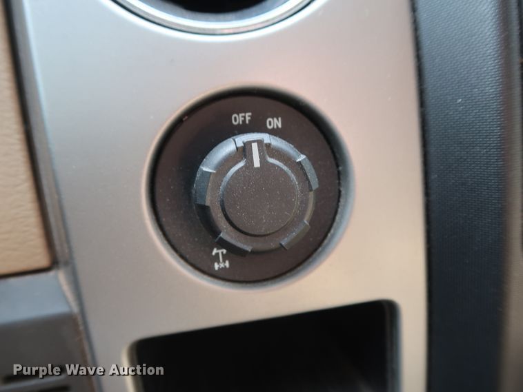 image for item GE9013 2013 Ford F150 XLT SuperCrew pickup truck