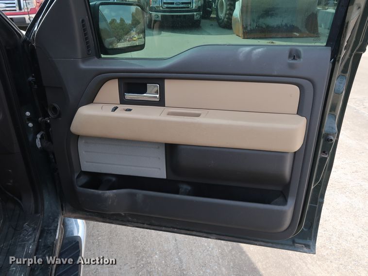 image for item GE9013 2013 Ford F150 XLT SuperCrew pickup truck