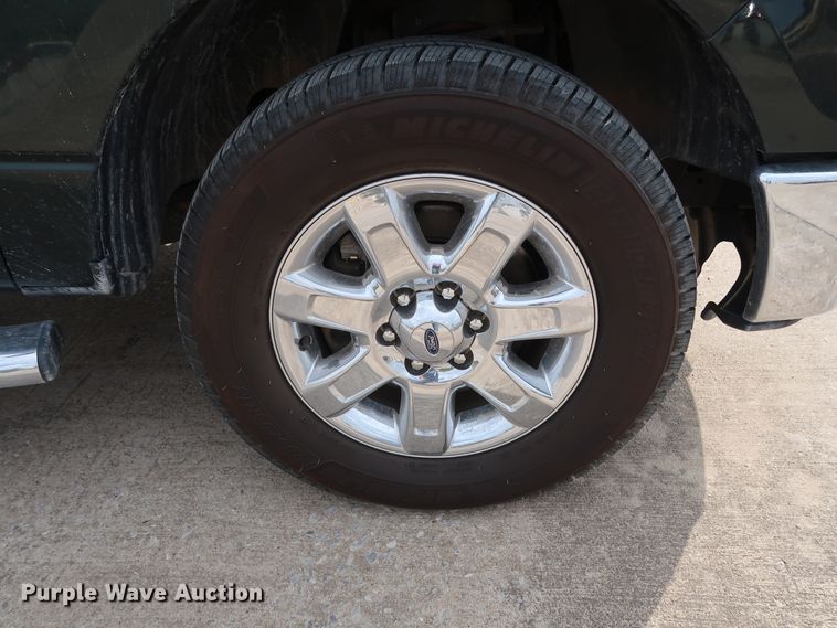 image for item GE9013 2013 Ford F150 XLT SuperCrew pickup truck