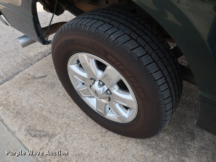 image for item GE9013 2013 Ford F150 XLT SuperCrew pickup truck