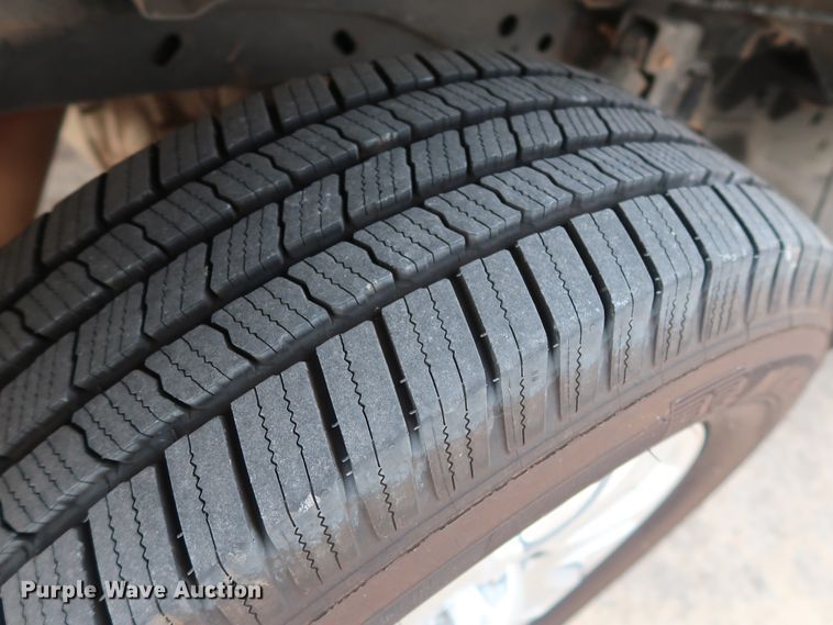 image for item GE9013 2013 Ford F150 XLT SuperCrew pickup truck