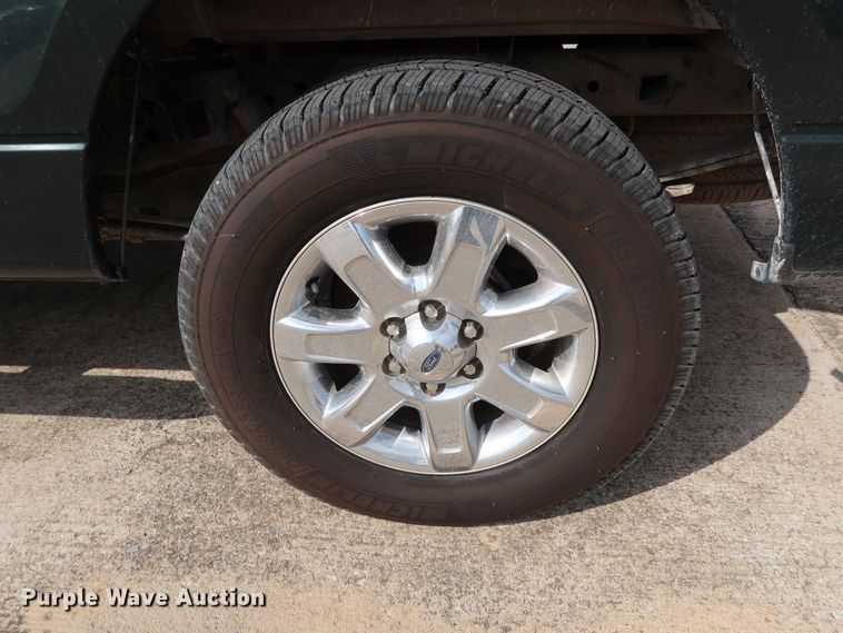 image for item GE9013 2013 Ford F150 XLT SuperCrew pickup truck