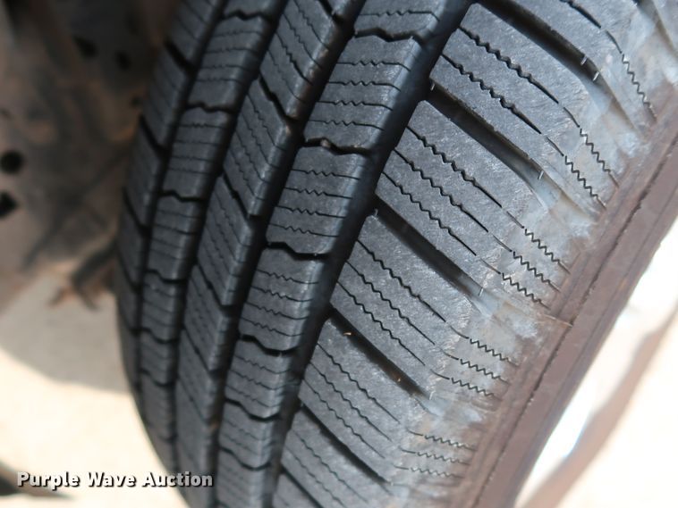 image for item GE9013 2013 Ford F150 XLT SuperCrew pickup truck