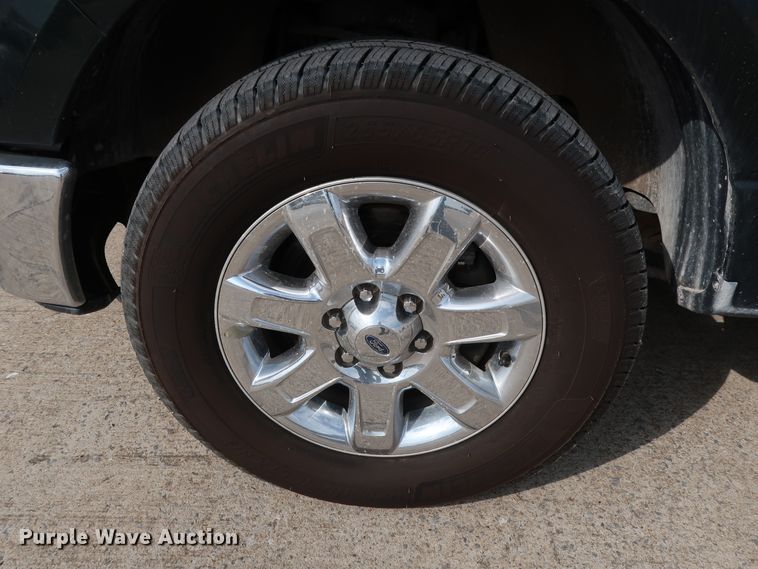 image for item GE9013 2013 Ford F150 XLT SuperCrew pickup truck