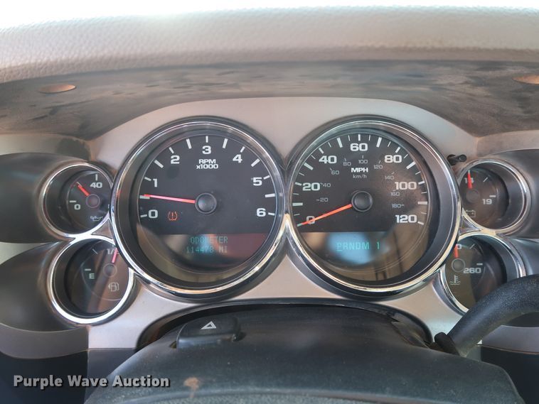 image for item GE9014 2008 Chevrolet Silverado 2500HD pickup truck