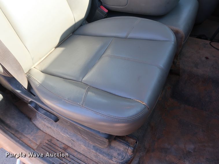 image for item GE9014 2008 Chevrolet Silverado 2500HD pickup truck