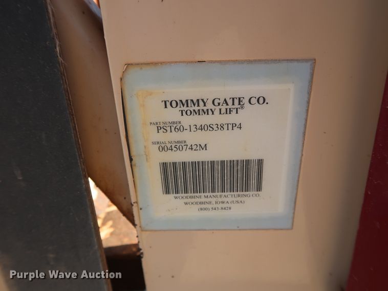 image for item GE9014 2008 Chevrolet Silverado 2500HD pickup truck