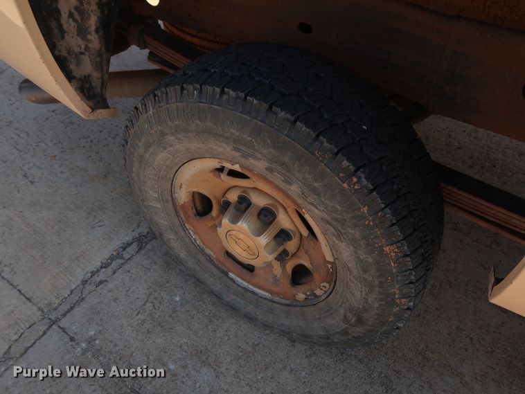 image for item GE9014 2008 Chevrolet Silverado 2500HD pickup truck