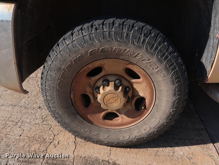 image for item GE9014 2008 Chevrolet Silverado 2500HD pickup truck