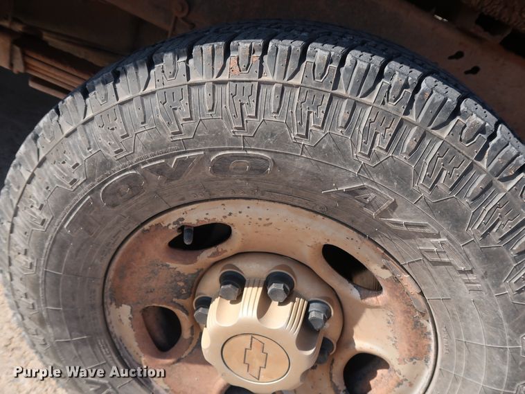 image for item GE9014 2008 Chevrolet Silverado 2500HD pickup truck