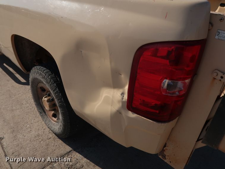 image for item GE9014 2008 Chevrolet Silverado 2500HD pickup truck