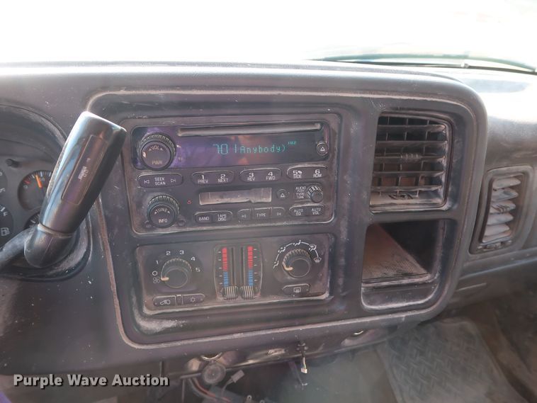 image for item GE9015 2006 Chevrolet Silverado 1500 Crew Cab pickup truck