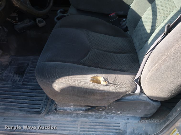 image for item GE9015 2006 Chevrolet Silverado 1500 Crew Cab pickup truck