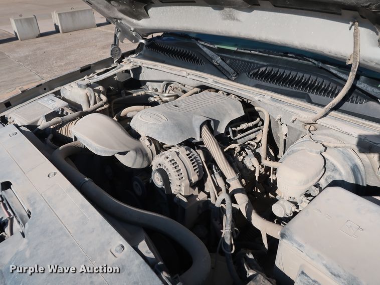 image for item GE9015 2006 Chevrolet Silverado 1500 Crew Cab pickup truck