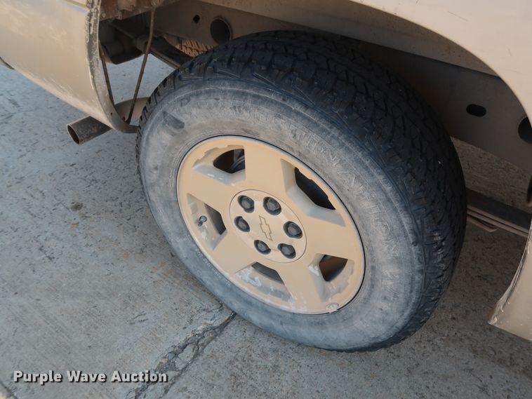 image for item GE9015 2006 Chevrolet Silverado 1500 Crew Cab pickup truck