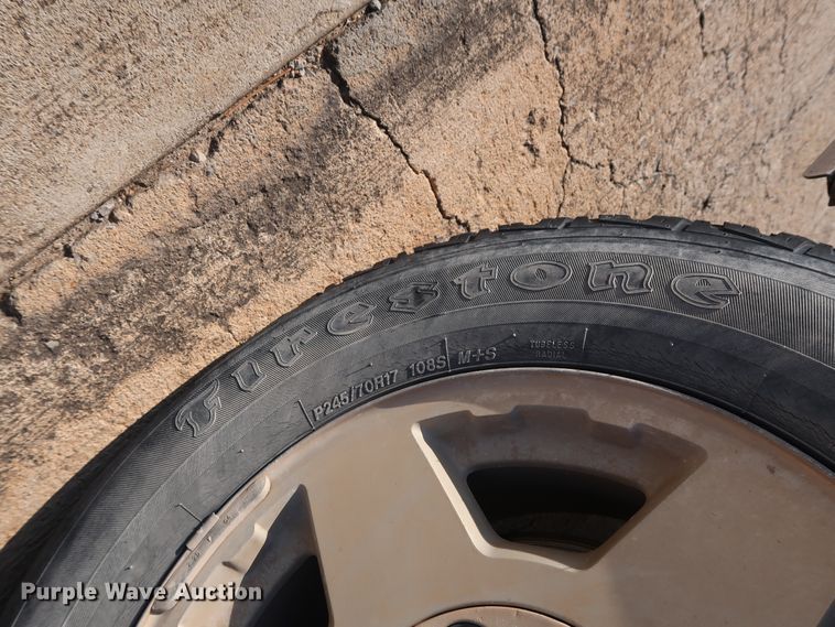 image for item GE9015 2006 Chevrolet Silverado 1500 Crew Cab pickup truck