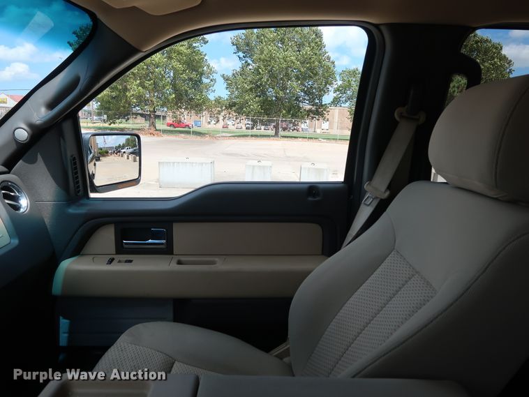 image for item GE9016 2014 Ford F150 XLT SuperCrew pickup truck