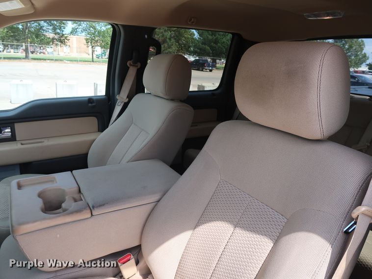 image for item GE9016 2014 Ford F150 XLT SuperCrew pickup truck