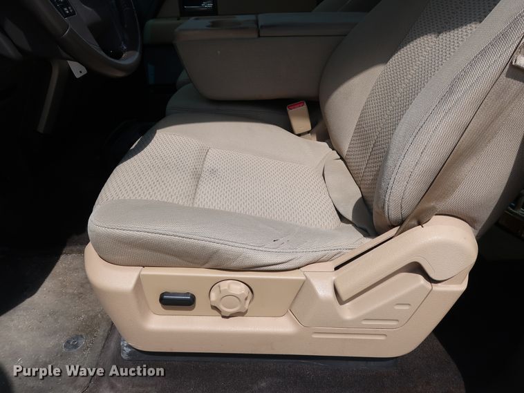 image for item GE9016 2014 Ford F150 XLT SuperCrew pickup truck