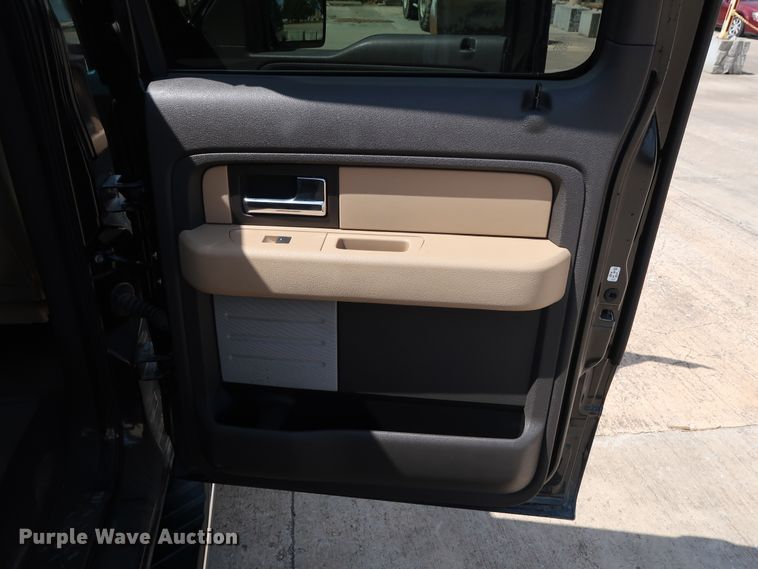 image for item GE9016 2014 Ford F150 XLT SuperCrew pickup truck