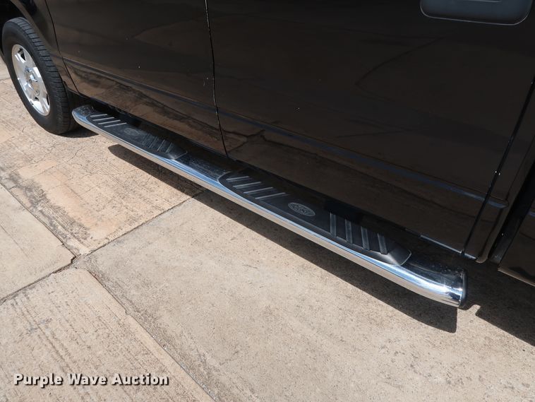 image for item GE9016 2014 Ford F150 XLT SuperCrew pickup truck