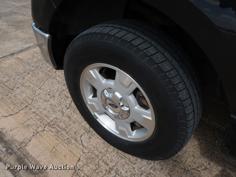 image for item GE9016 2014 Ford F150 XLT SuperCrew pickup truck