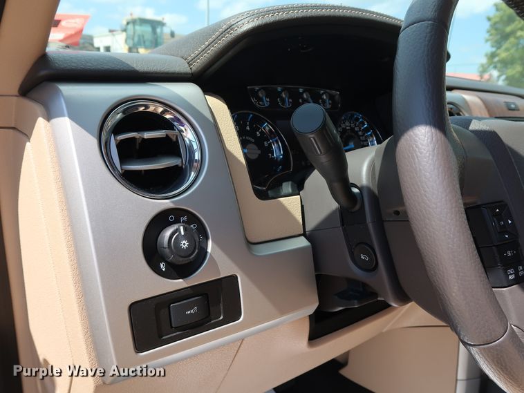 image for item GE9017 2014 Ford F150 Lariat SuperCrew pickup truck