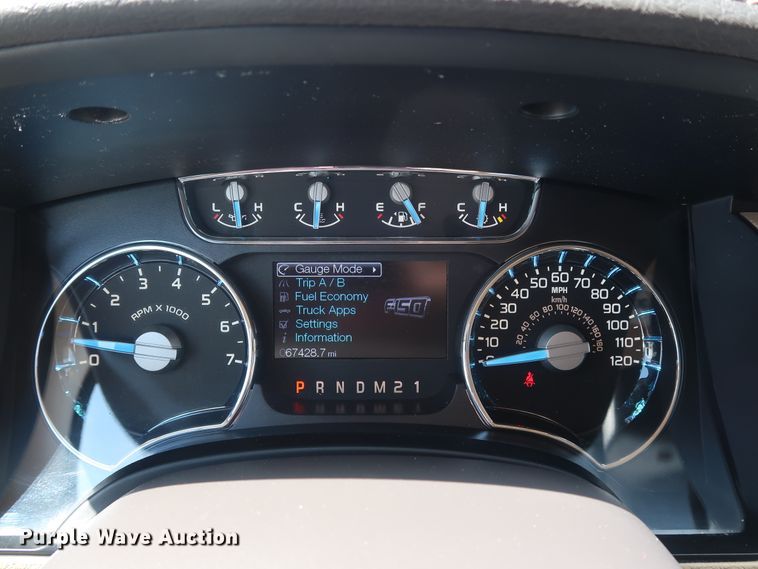 image for item GE9017 2014 Ford F150 Lariat SuperCrew pickup truck