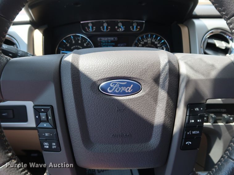 image for item GE9017 2014 Ford F150 Lariat SuperCrew pickup truck