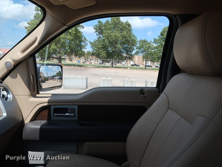 image for item GE9017 2014 Ford F150 Lariat SuperCrew pickup truck