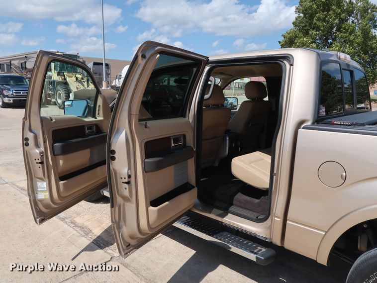 image for item GE9017 2014 Ford F150 Lariat SuperCrew pickup truck