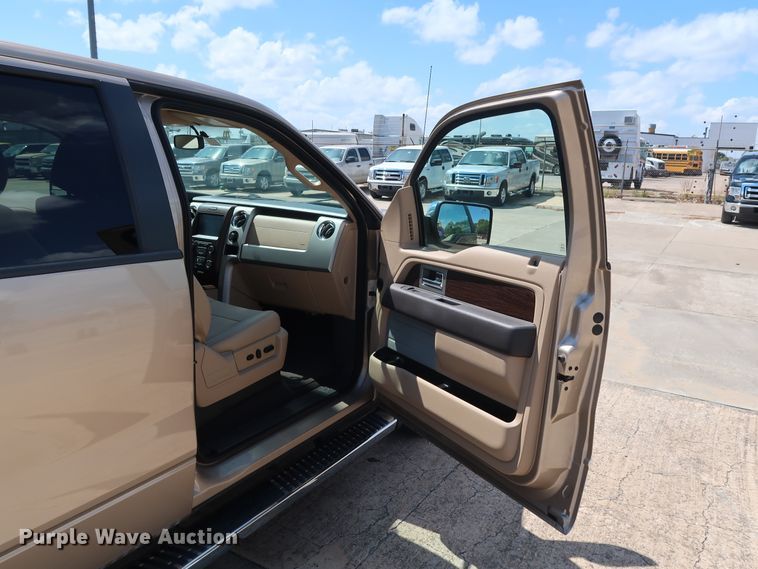 image for item GE9017 2014 Ford F150 Lariat SuperCrew pickup truck