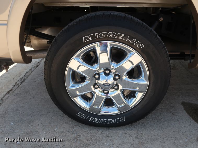 image for item GE9017 2014 Ford F150 Lariat SuperCrew pickup truck