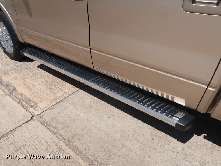 image for item GE9017 2014 Ford F150 Lariat SuperCrew pickup truck