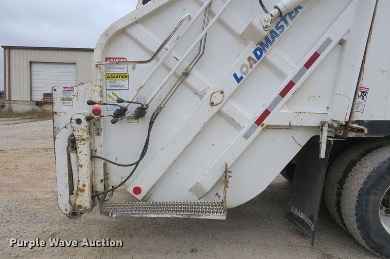 image for item DB10152 2011 International WorkStar 7400 refuse truck