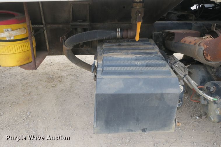 image for item DB10152 2011 International WorkStar 7400 refuse truck